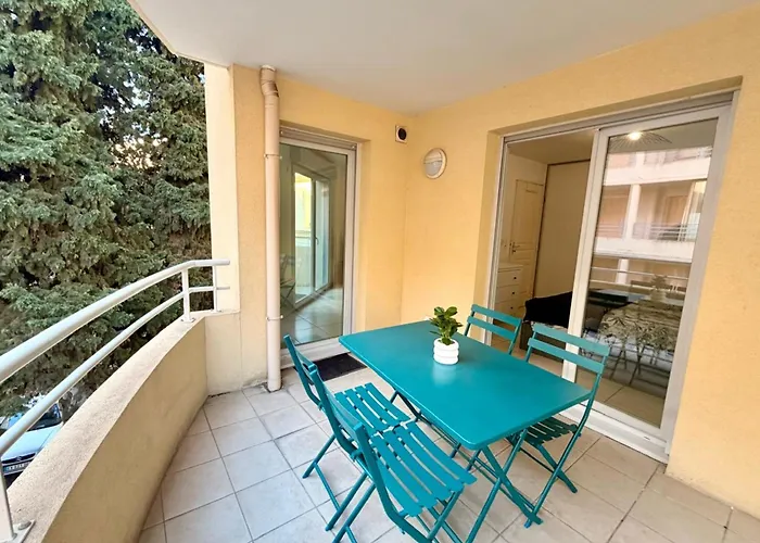 Juan-les-pins Beautifull Near The *